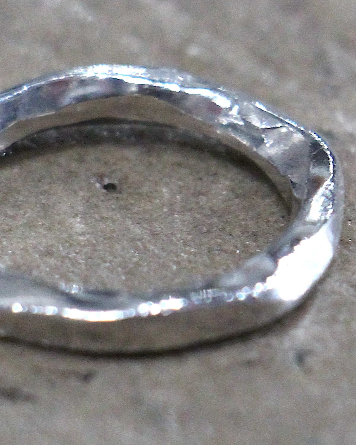 HORIZON / UNVEN RING
