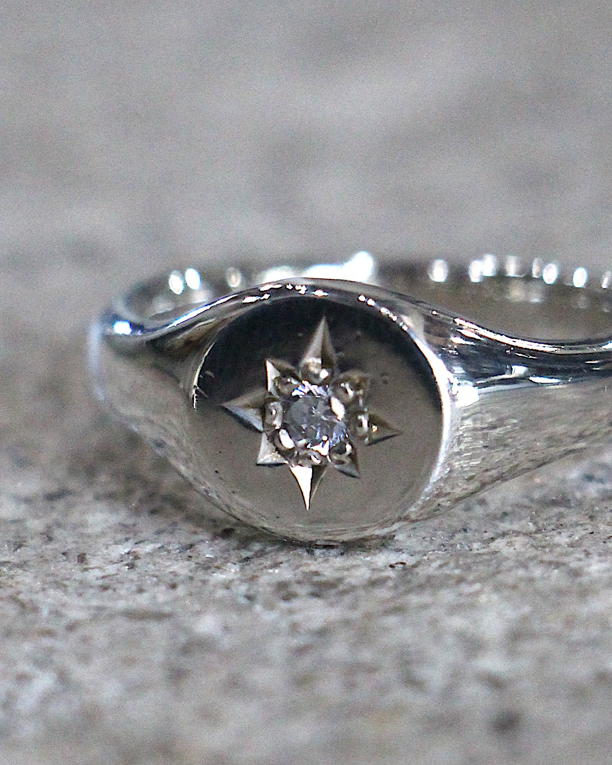 HORIZON / HALO ROUND SIGNET