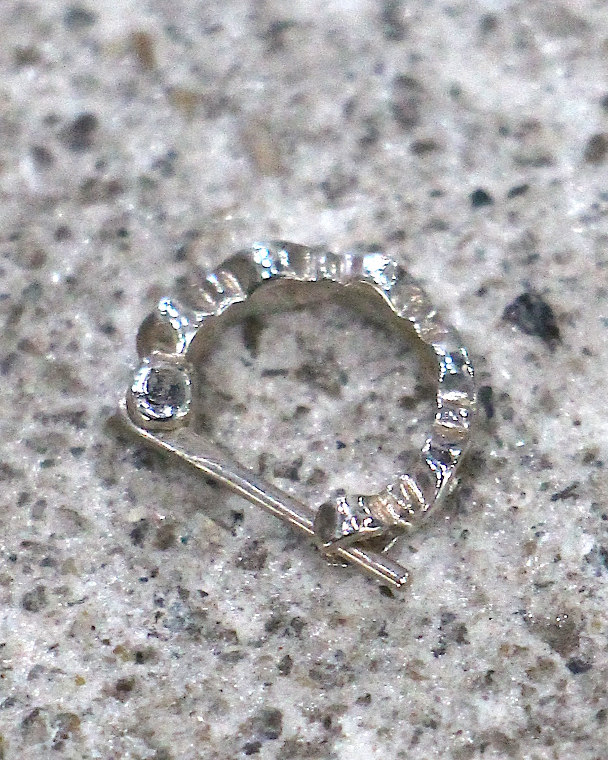 HORIZON / EMPTY EARRING
