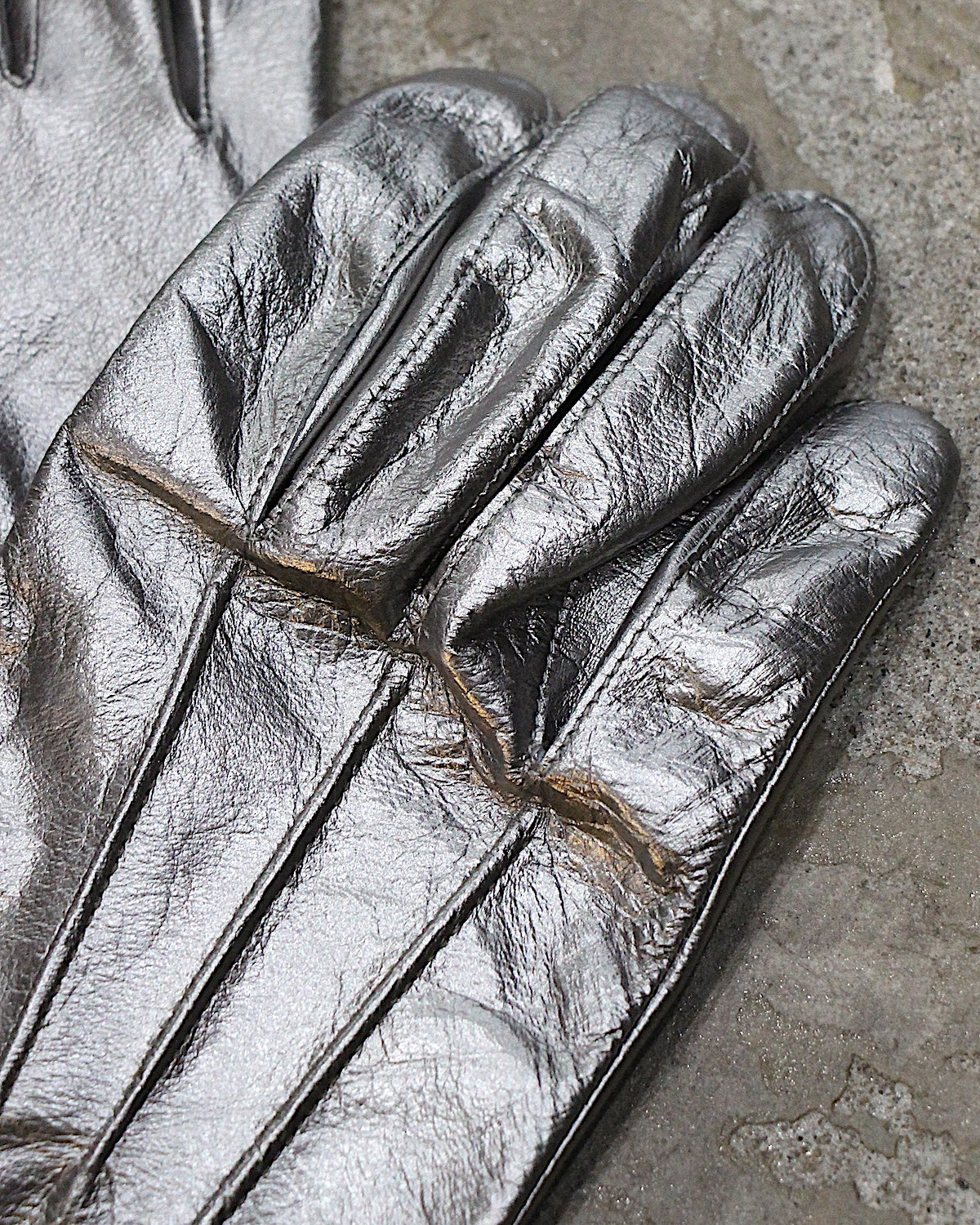 A LEATHER / Gloves