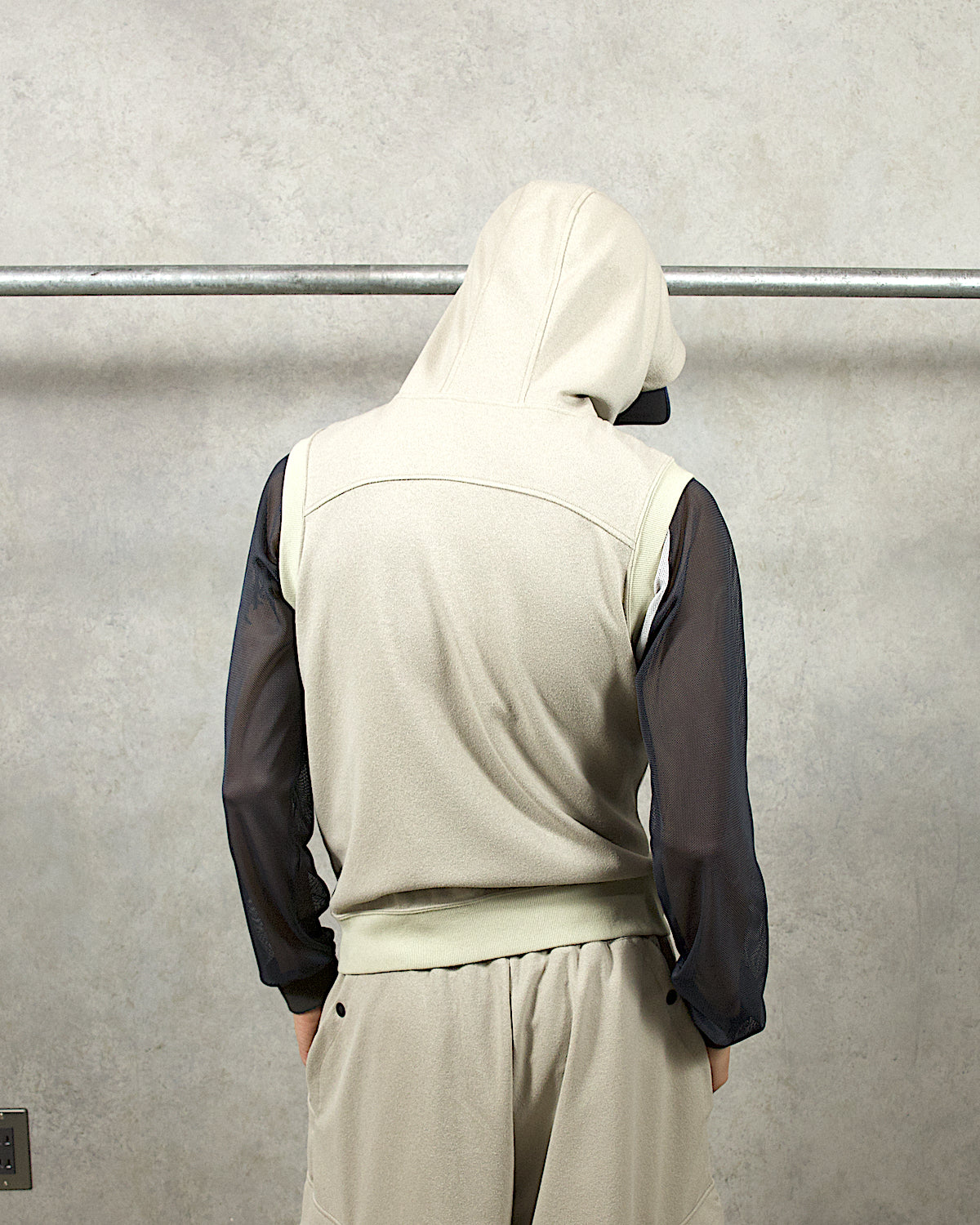 Wave of Sand / ZEE SLEEVELESS PARKA