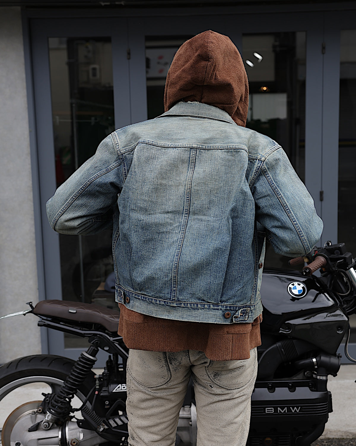 SUGARHILL / DISTRESSED MODERN DENIM JACKET