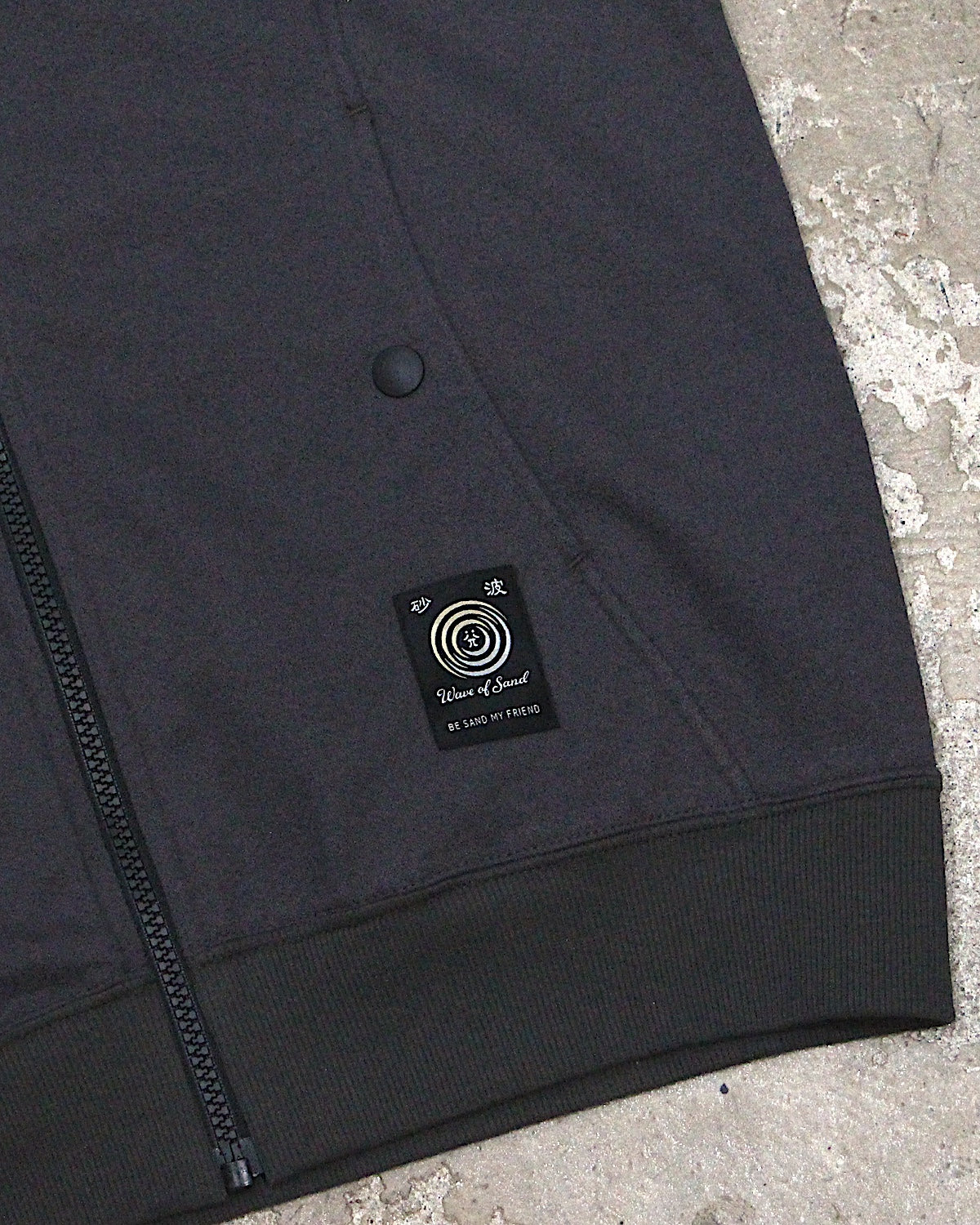 Wave of Sand / ZEE SLEEVELESS PARKA