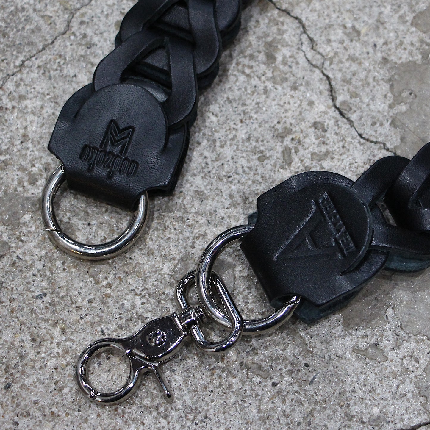 A LEATHER × NOZOKU / Exclusive Short Loop "st△△△ck"