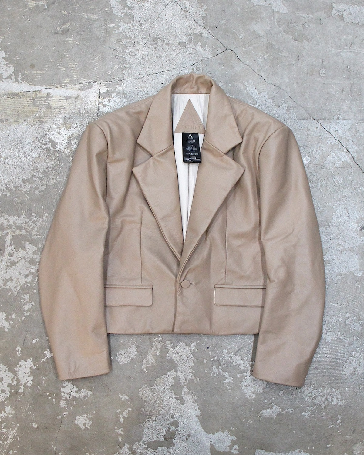 A LEATHER / Cropped Dress Jacket