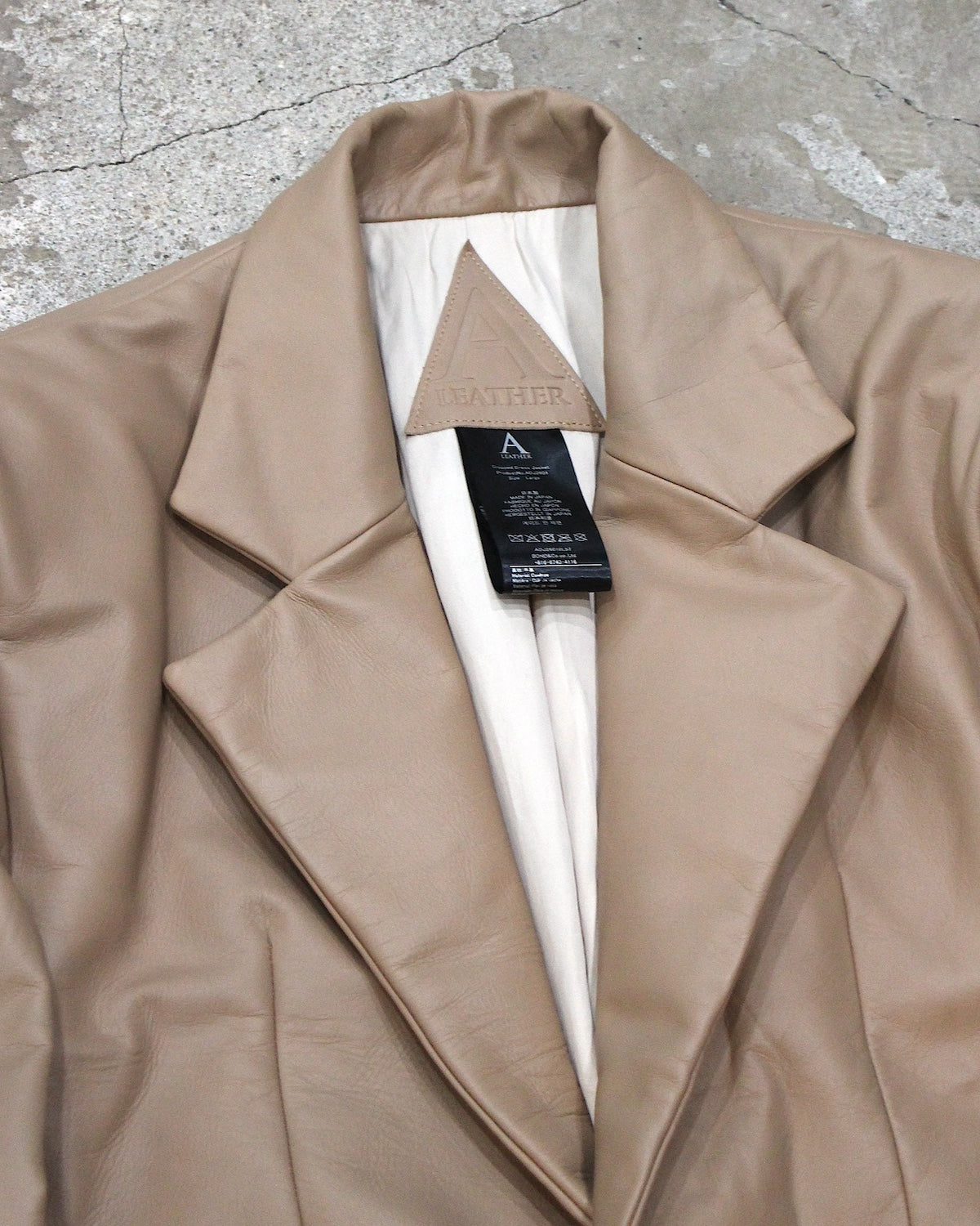 A LEATHER / Cropped Dress Jacket