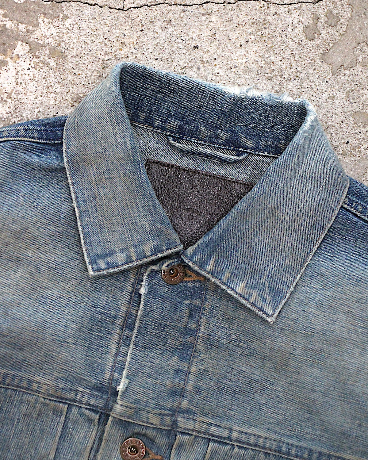 SUGARHILL / DISTRESSED MODERN DENIM JACKET