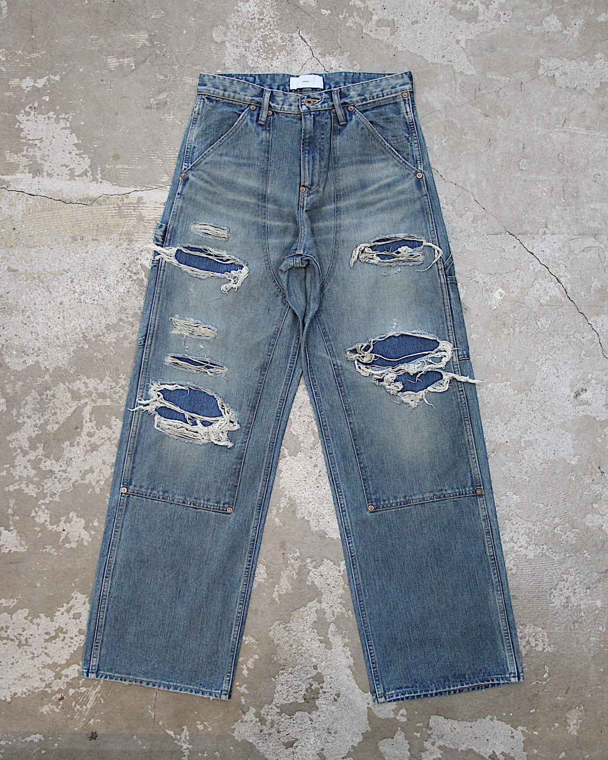 SUGARHILL / DESTRESSED MODERN DENIM DOUBLE KNEE CUT