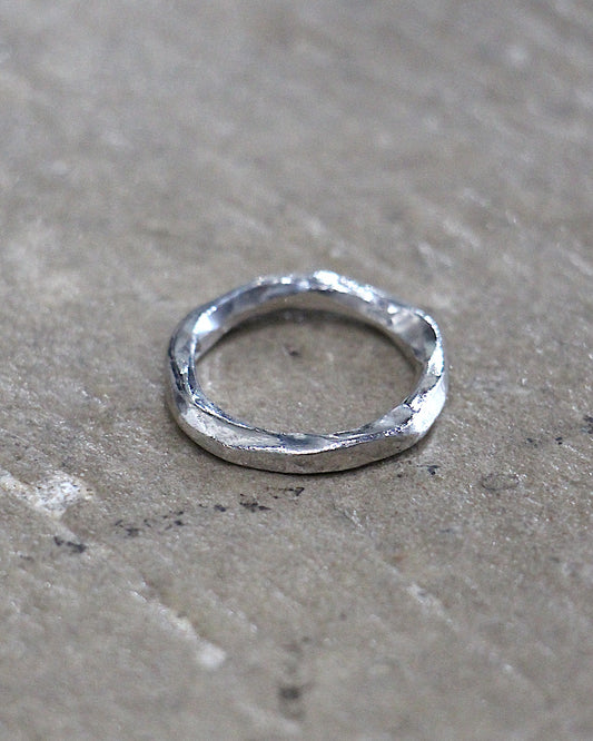 HORIZON / UNVEN RING