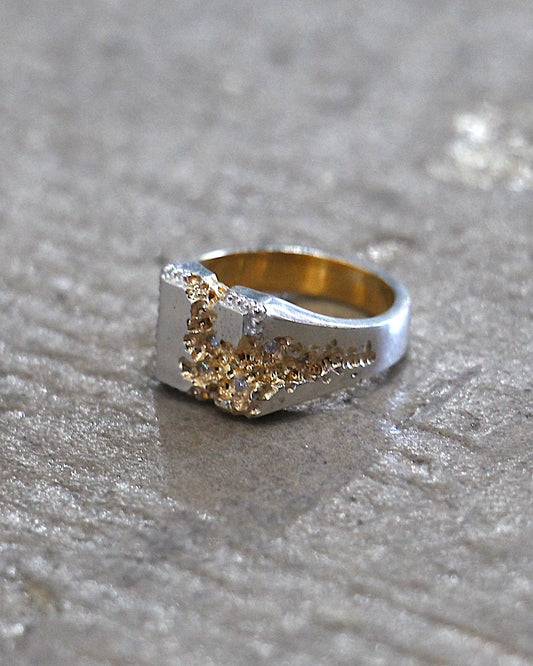 HORIZON / FRACTURED BEADED SQUARE