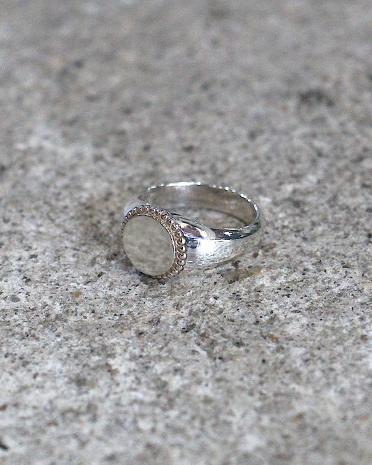 HORIZON / BEADED ROUND SIGNET
