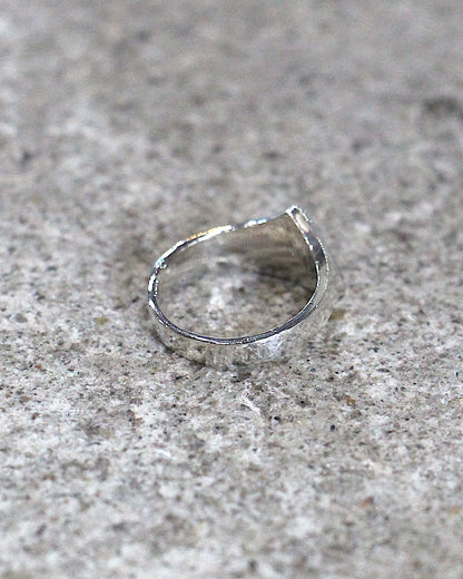 HORIZON / BEADED TRIANGLE SIGNET