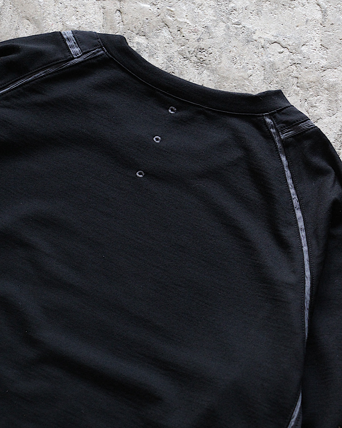 PASTOR NOVA / OUTFLOW TECH L/S TEE