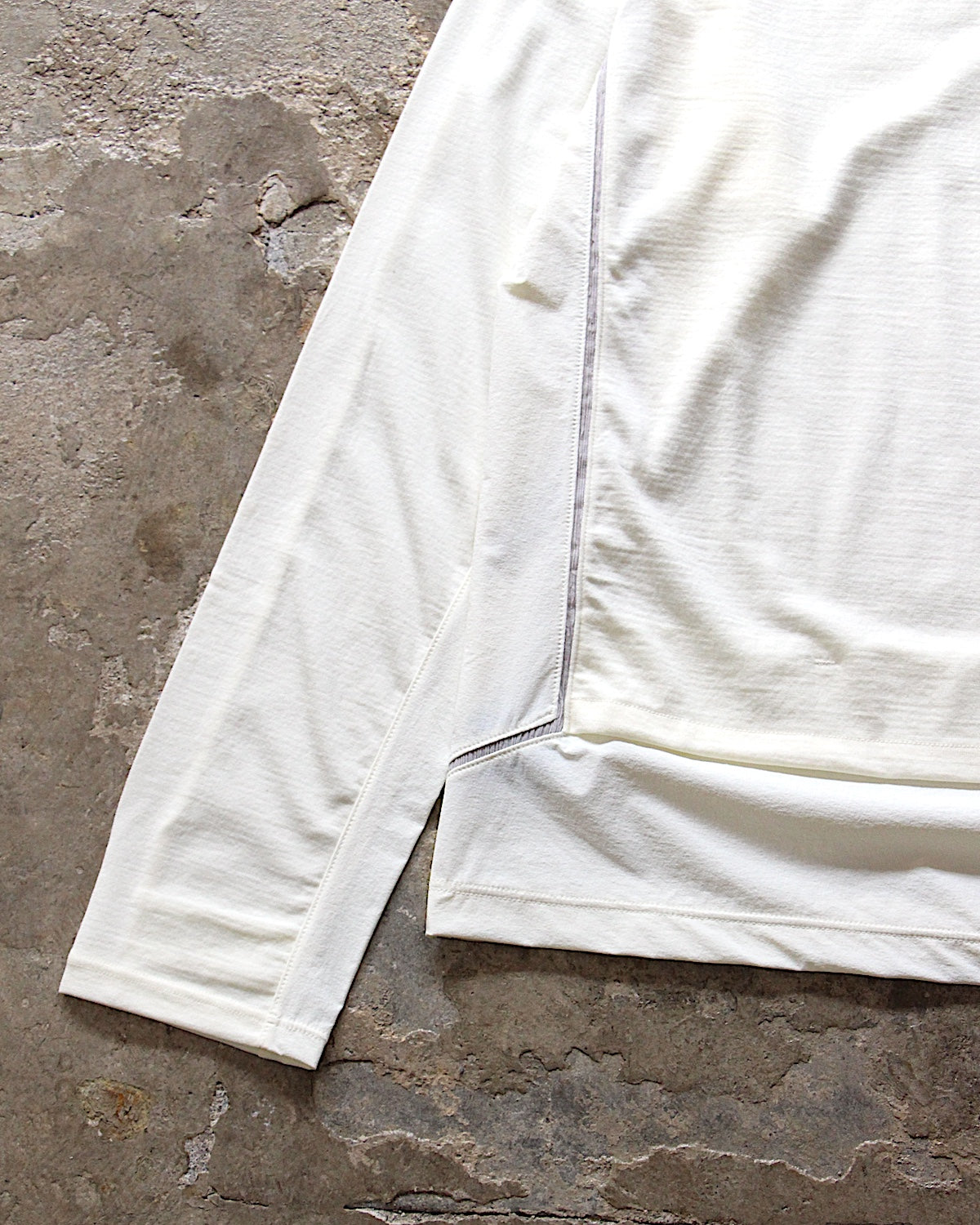 PASTOR NOVA / OUTFLOW TECH L/S TEE