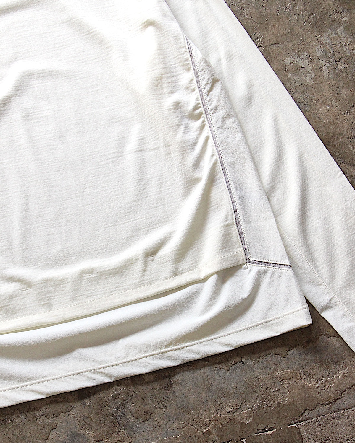 PASTOR NOVA / OUTFLOW TECH L/S TEE