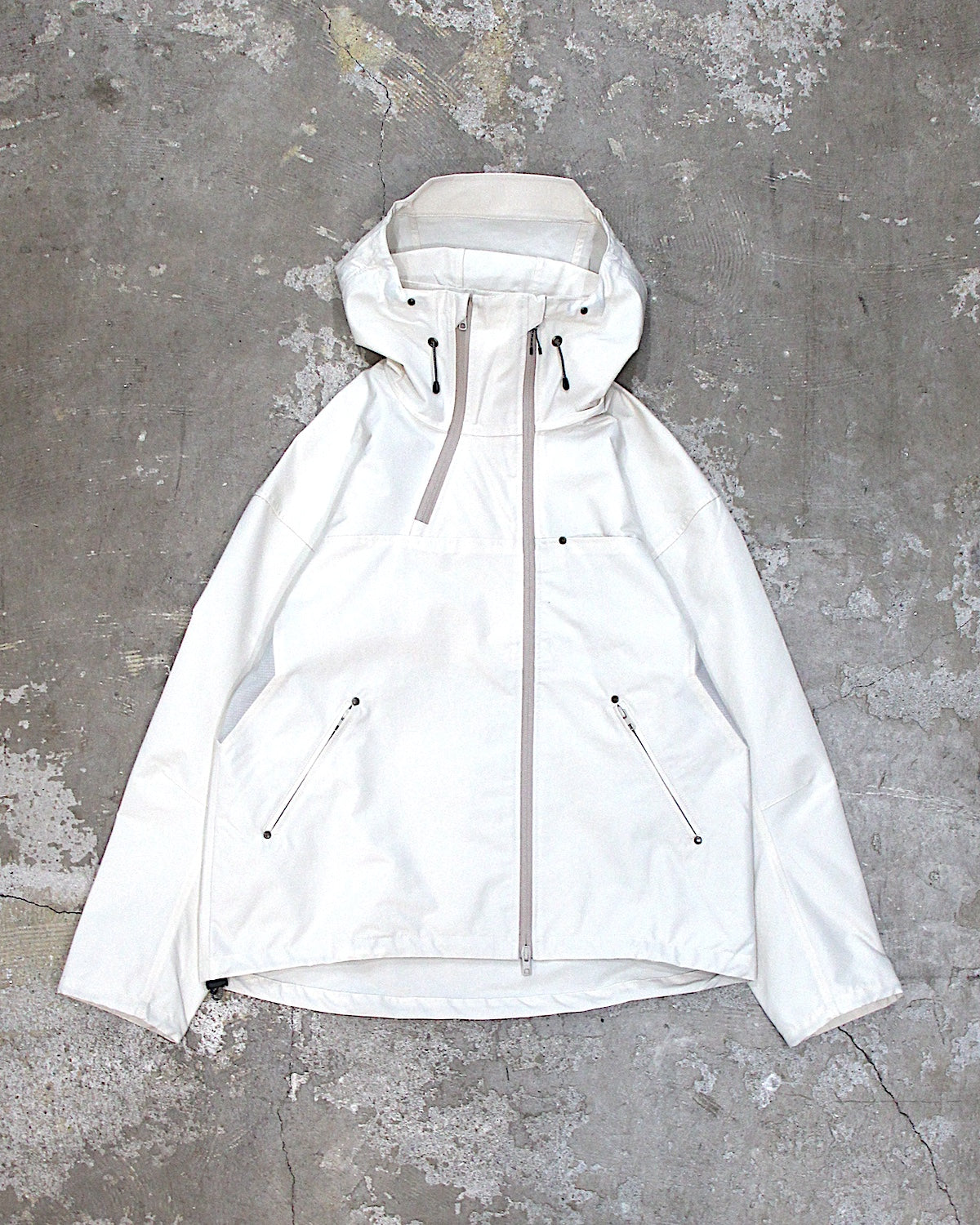PASTOR NOVA / DIAGONAL HOODED JACKET