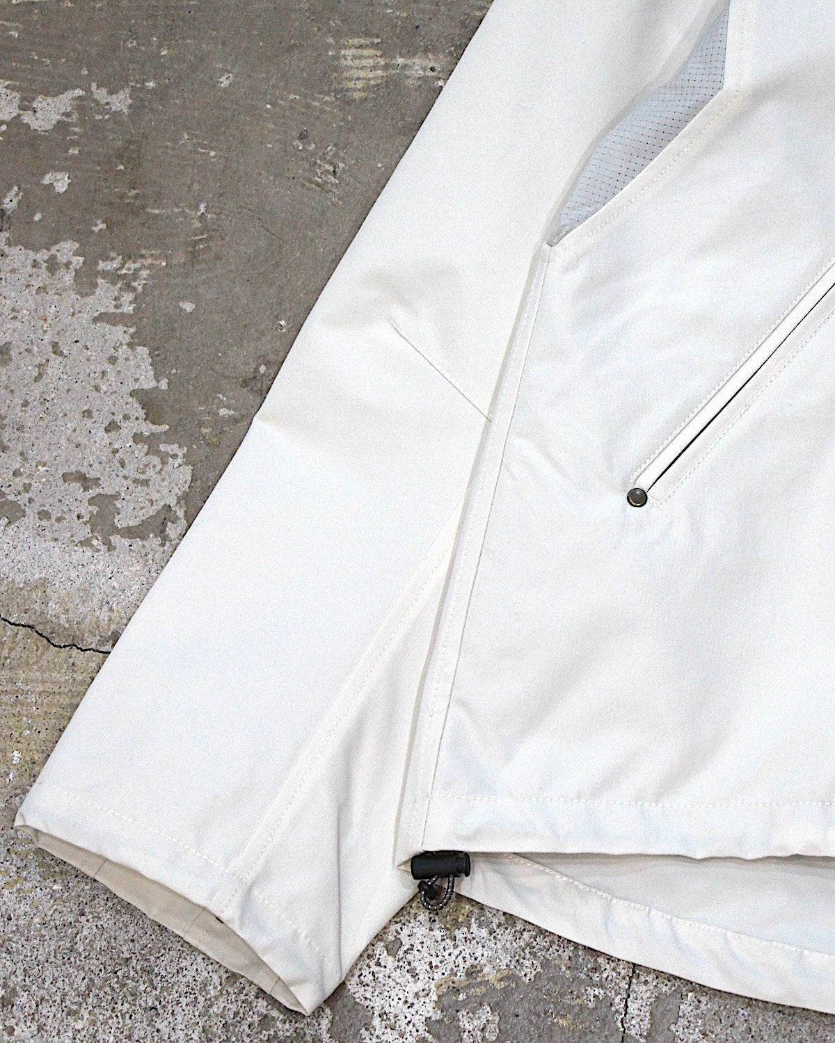 PASTOR NOVA / DIAGONAL HOODED JACKET