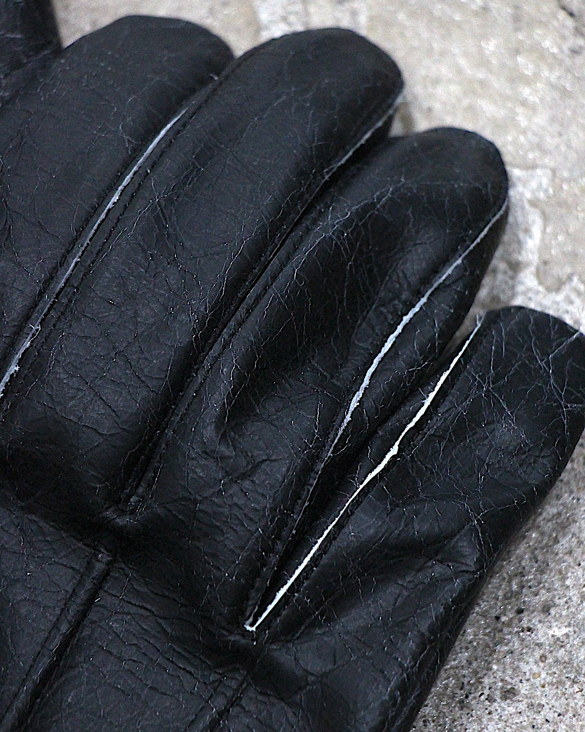 A LEATHER / Gloves