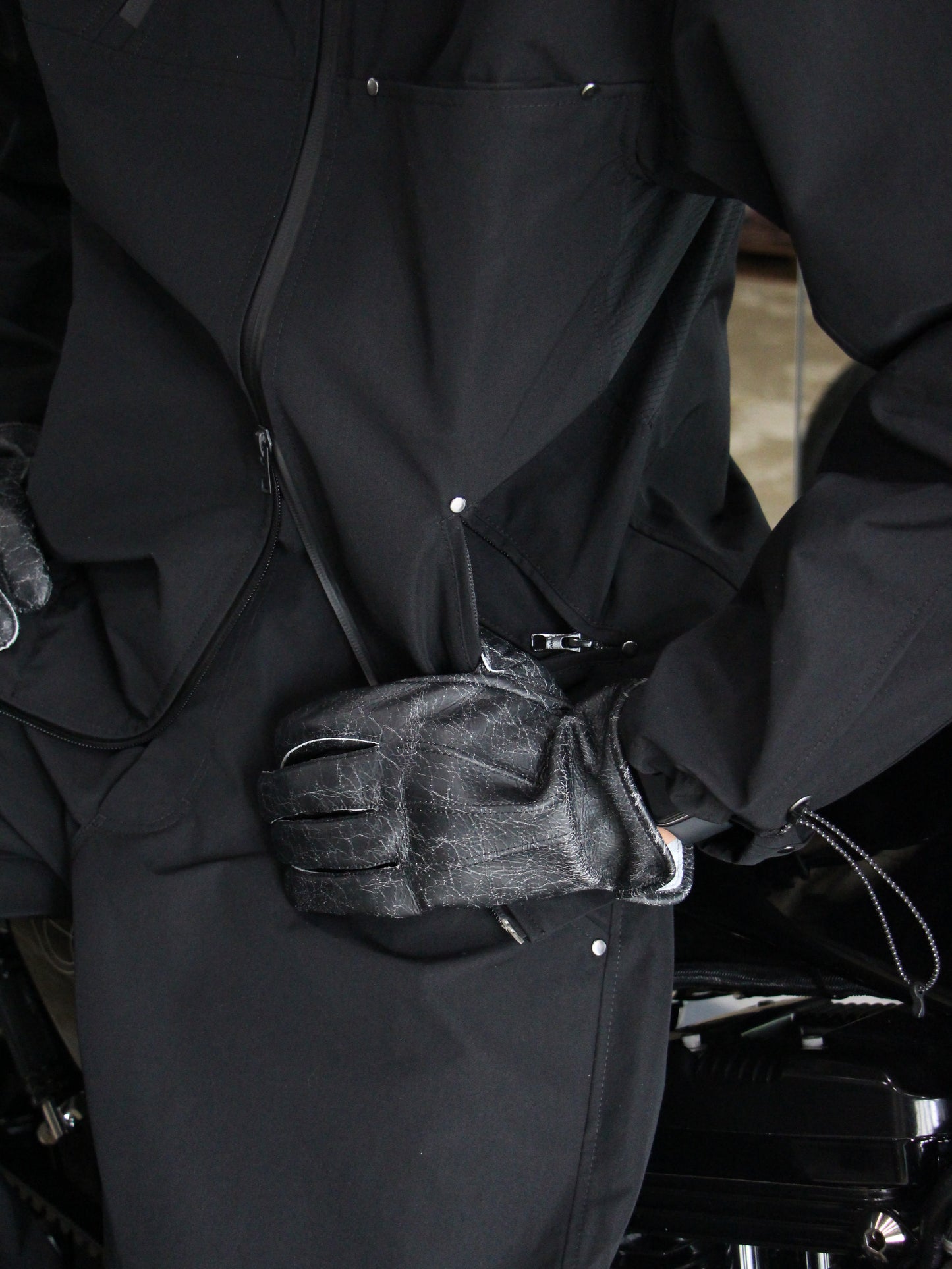 PASTOR NOVA / DIAGONAL HOODED JACKET