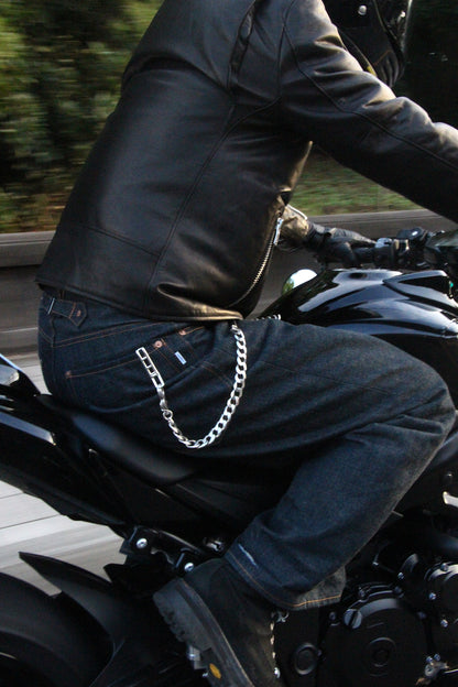 A LEATHER / ROADSTER JACKET